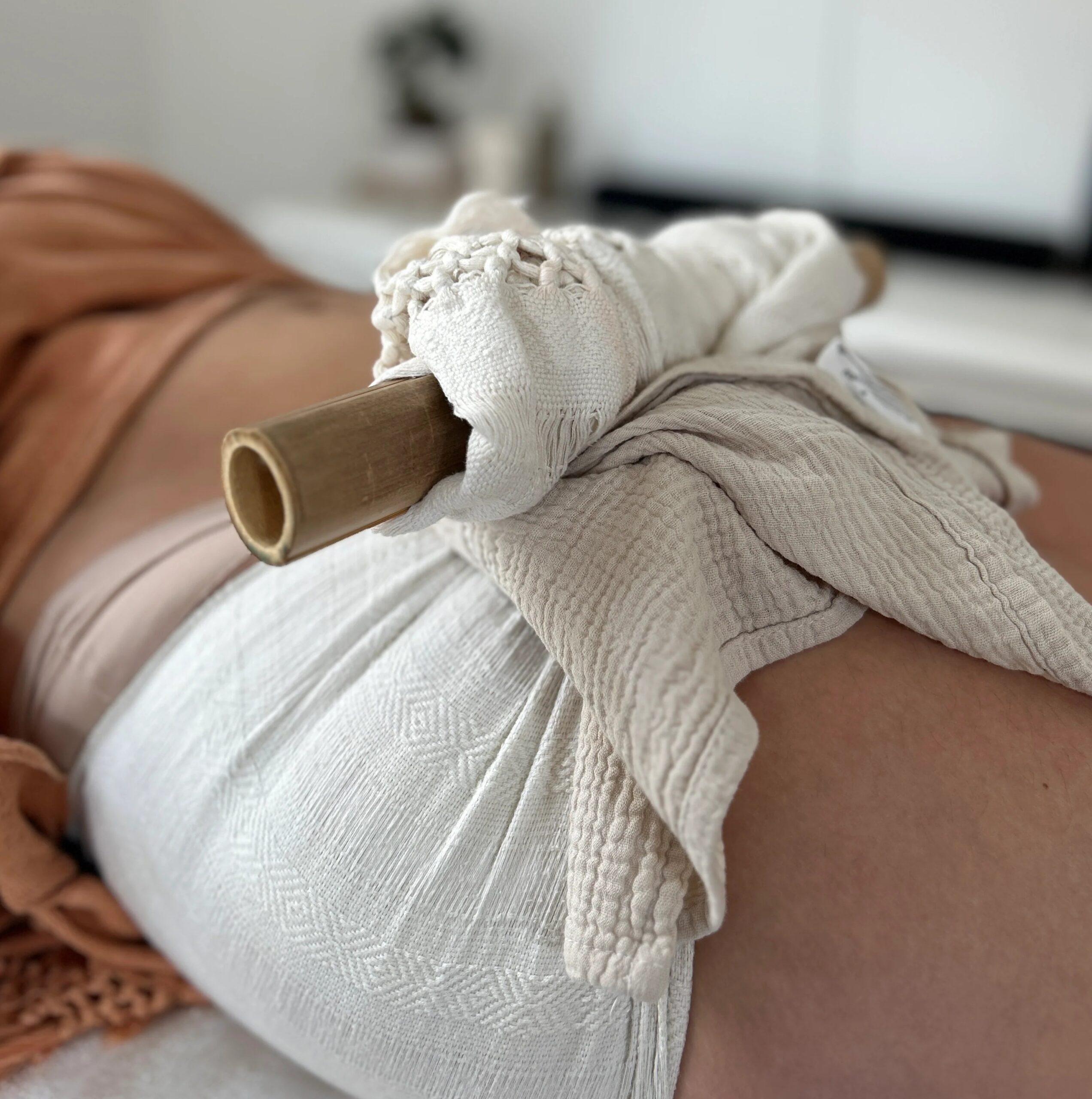 rebozo-massage postnatal-iveta cardi-rennes